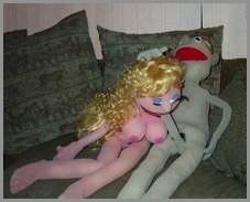 Puppets Blowjob (humor pic)